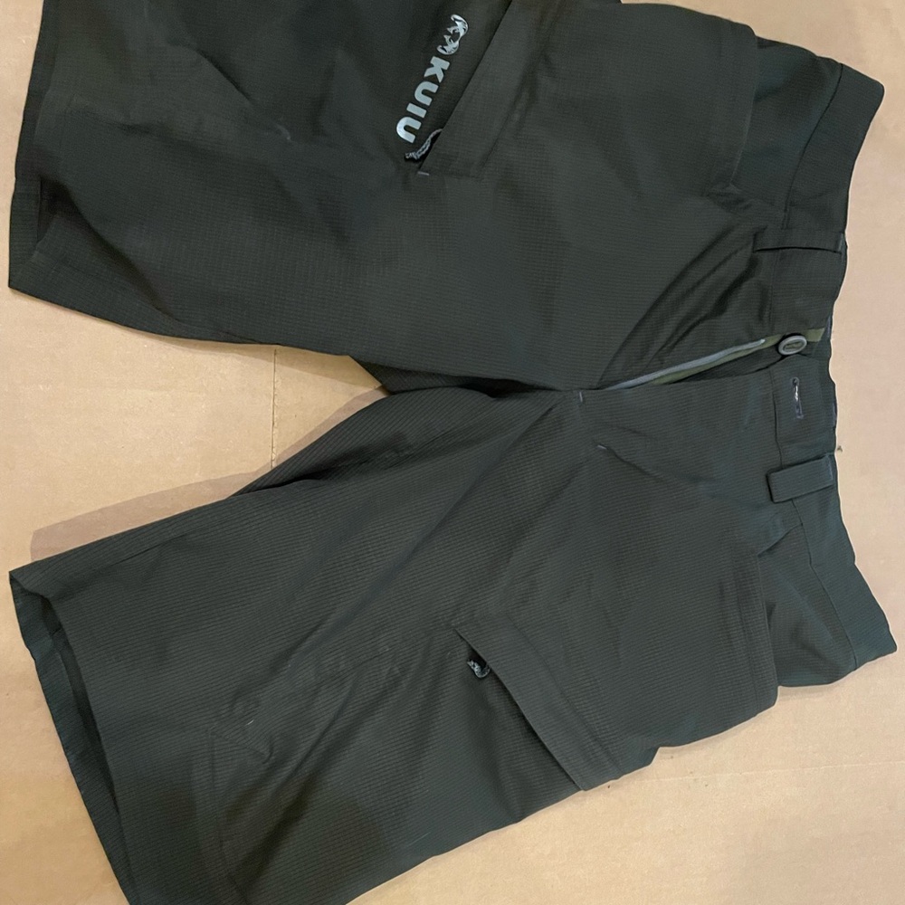 KUIU Tiburon  shorts, size 36, Dark Green